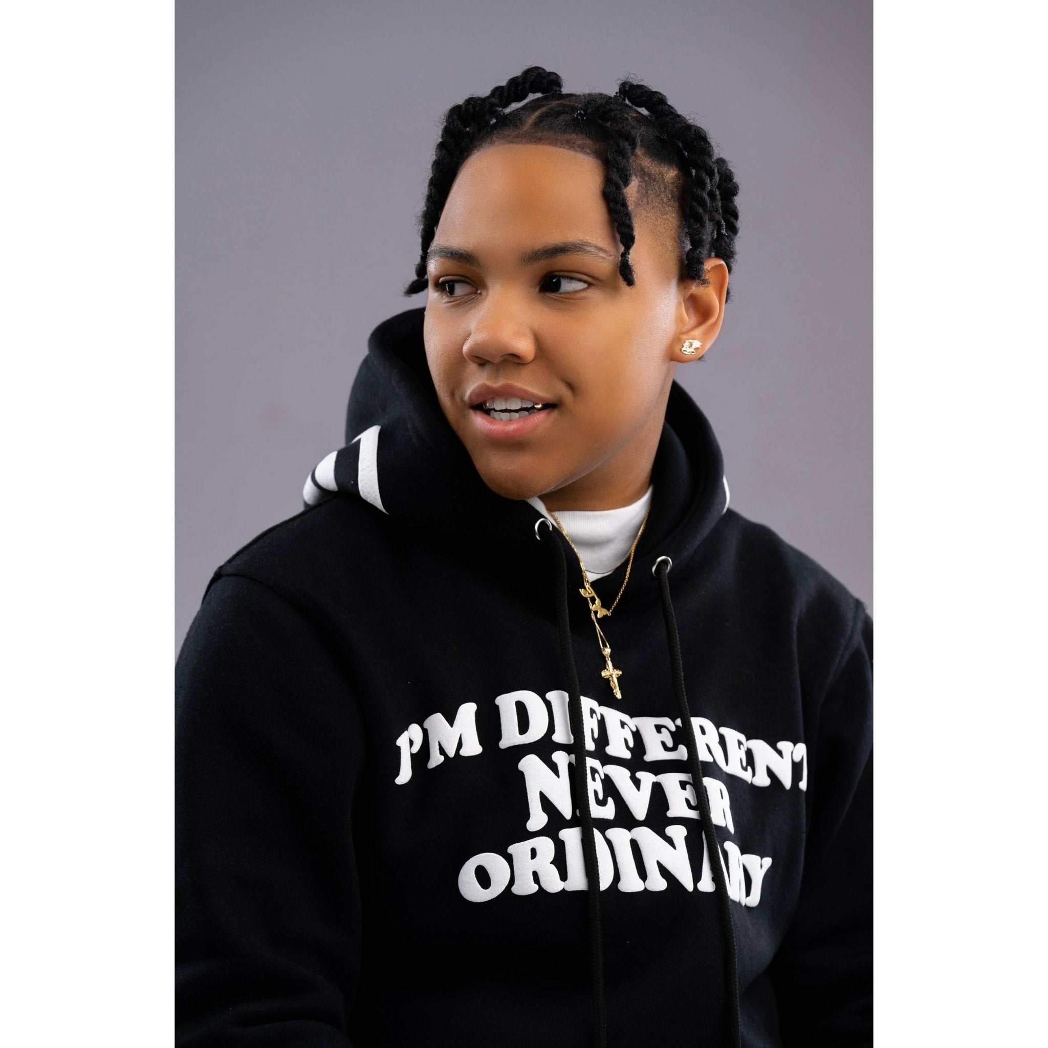 I'm Different Never Ordinary "Black" - Different Breeds Co